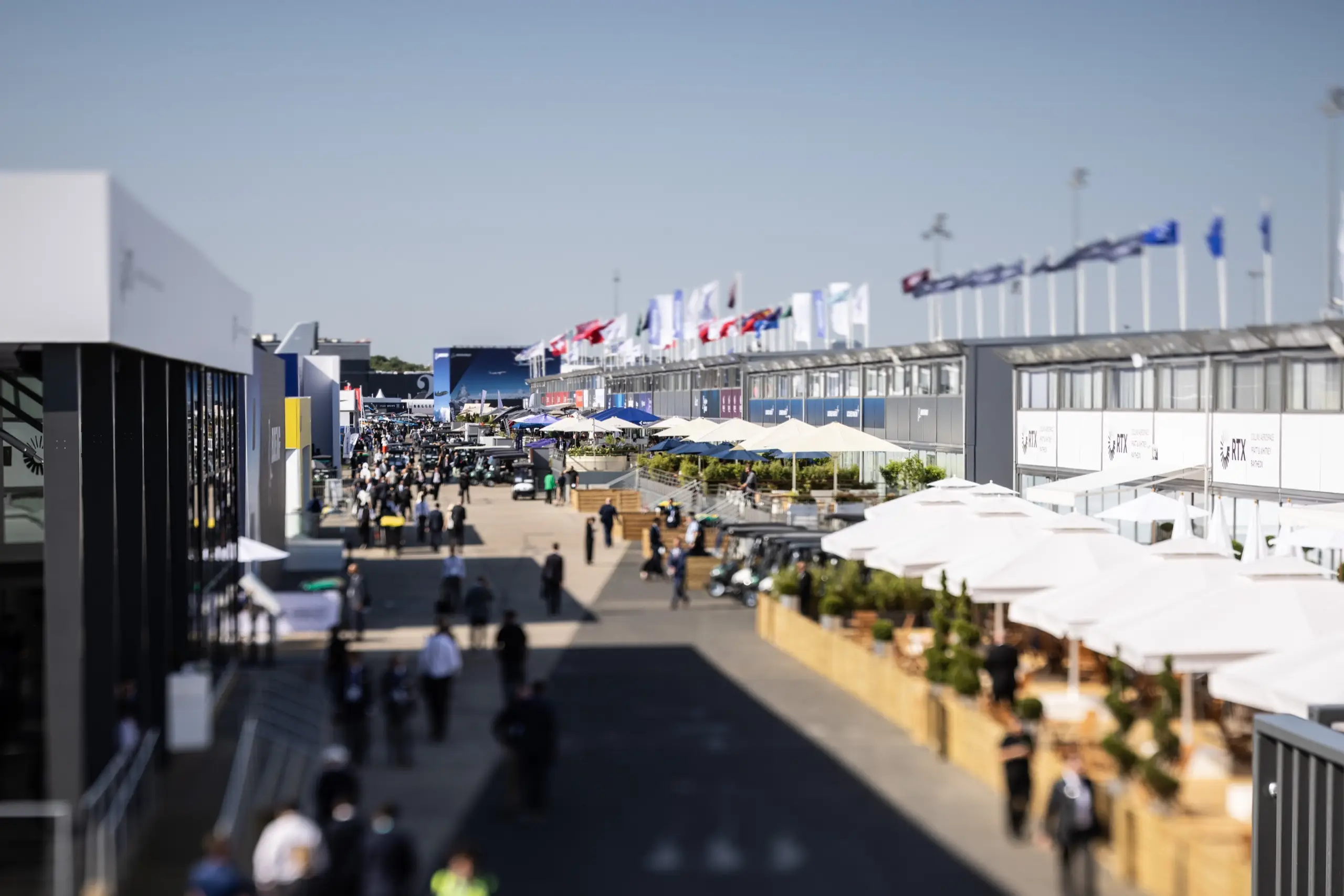 Stand d'exposition aéronautique au Salon du Bourget